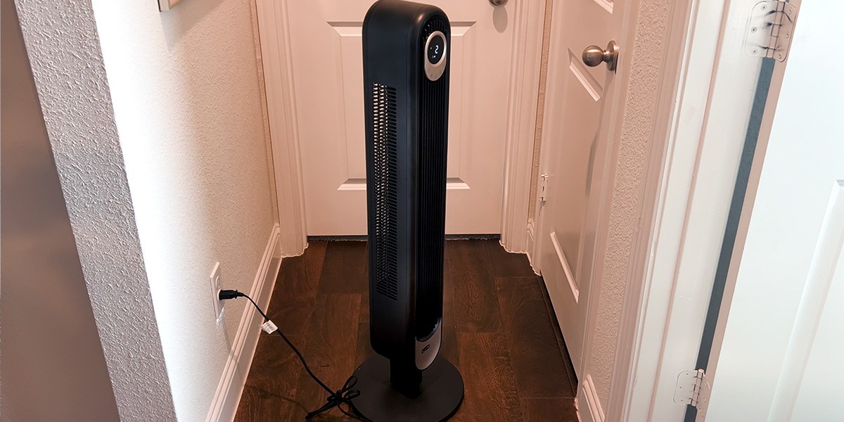 Side view of Dreo Cruiser Pro T1  in hallway Side view of Dreo Cruiser Pro T1  in hallway