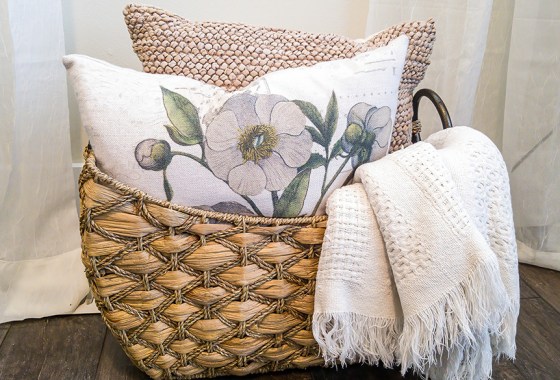 Best floral throw pillow