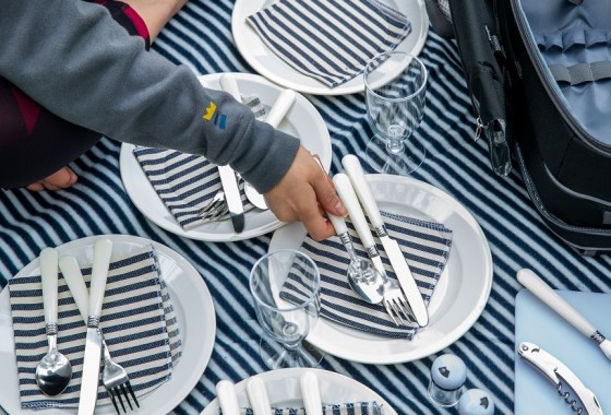 Best waterproof picnic blanket