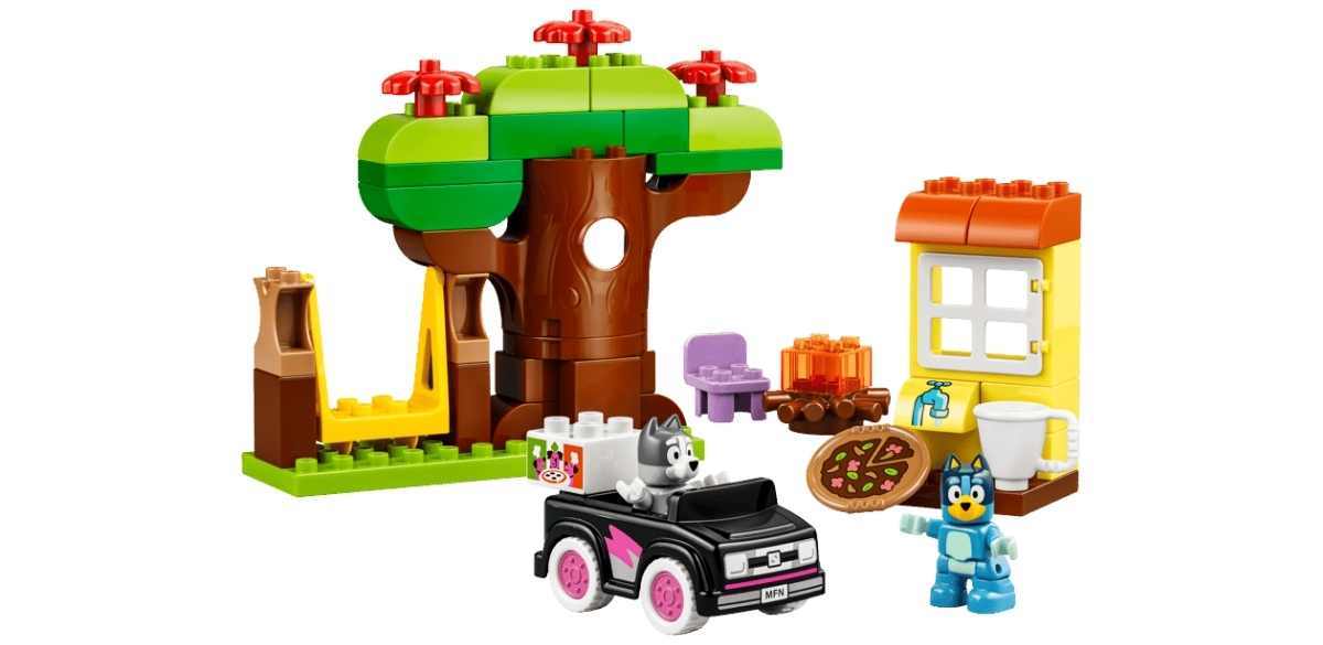 LEGO Pizza Girls with Muffin and Bluey