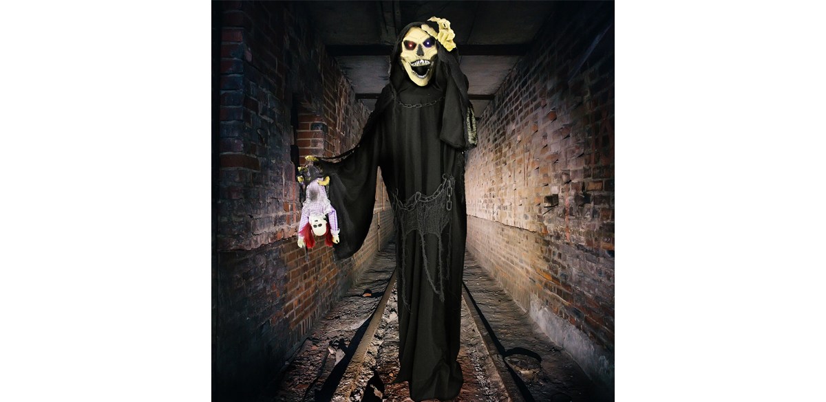 Haunted Hill Farm Life-Size Animatronic Reaper