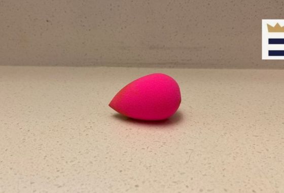 Beautyblender review: Can this makeup sponge apply foundation flawlessly?