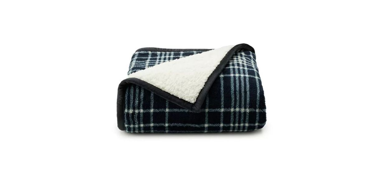 Cuddl Duds Sherpa Throw