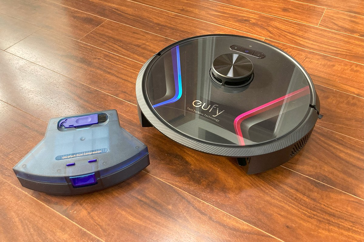 The Affordable iRobot Roomba 692: A Review With Pros And Cons 