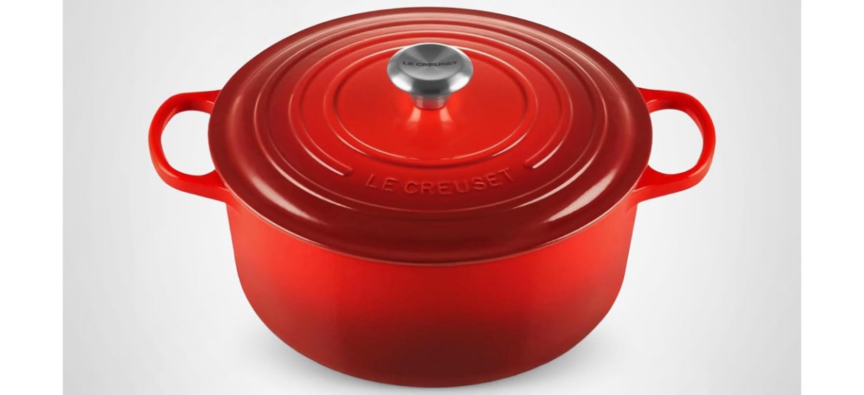  Le Creuset Enameled Cast-Iron Signature Round Dutch Oven
