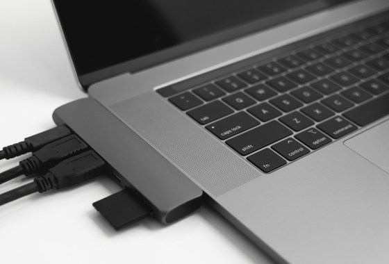 Best Macbook Pro docking station