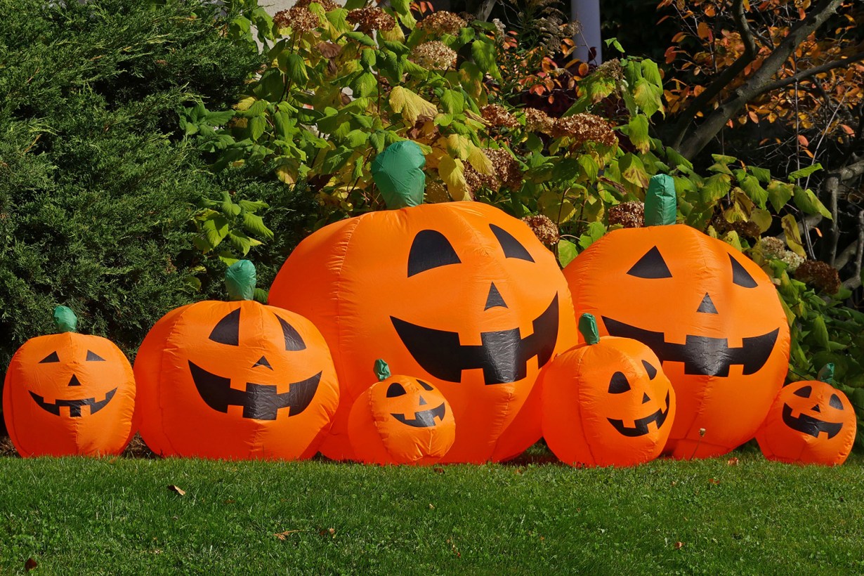 5 Best Halloween Inflatables Sept. 2024 BestReviews