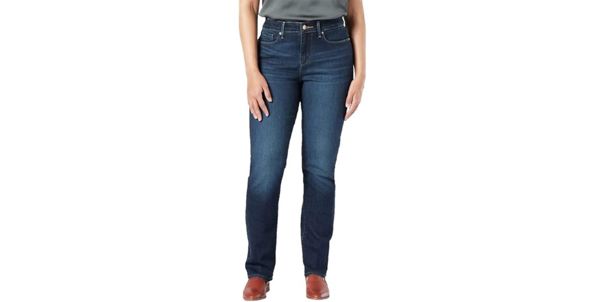 Levi Strauss Signature Gold Womens Modern Straight Jeans (Available in Plus Size)