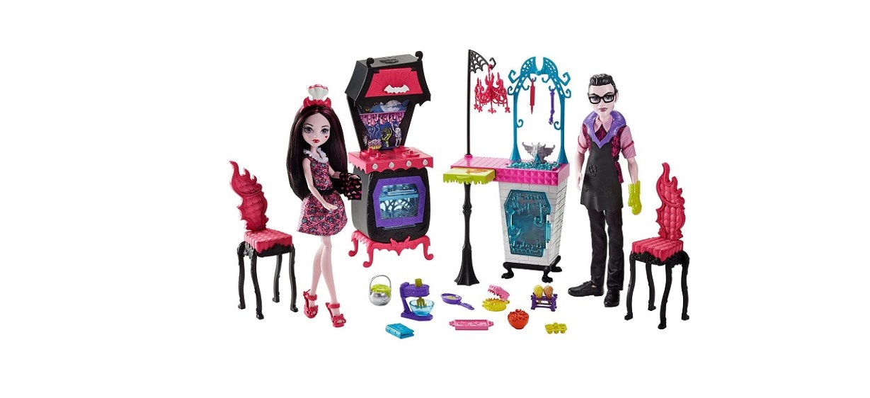 Monster High Monster Family Vampire Kitchen Play Set