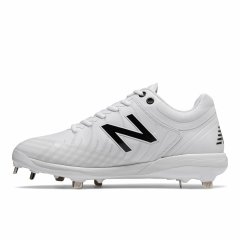 New Balance V5 Metal Baseball Shoe